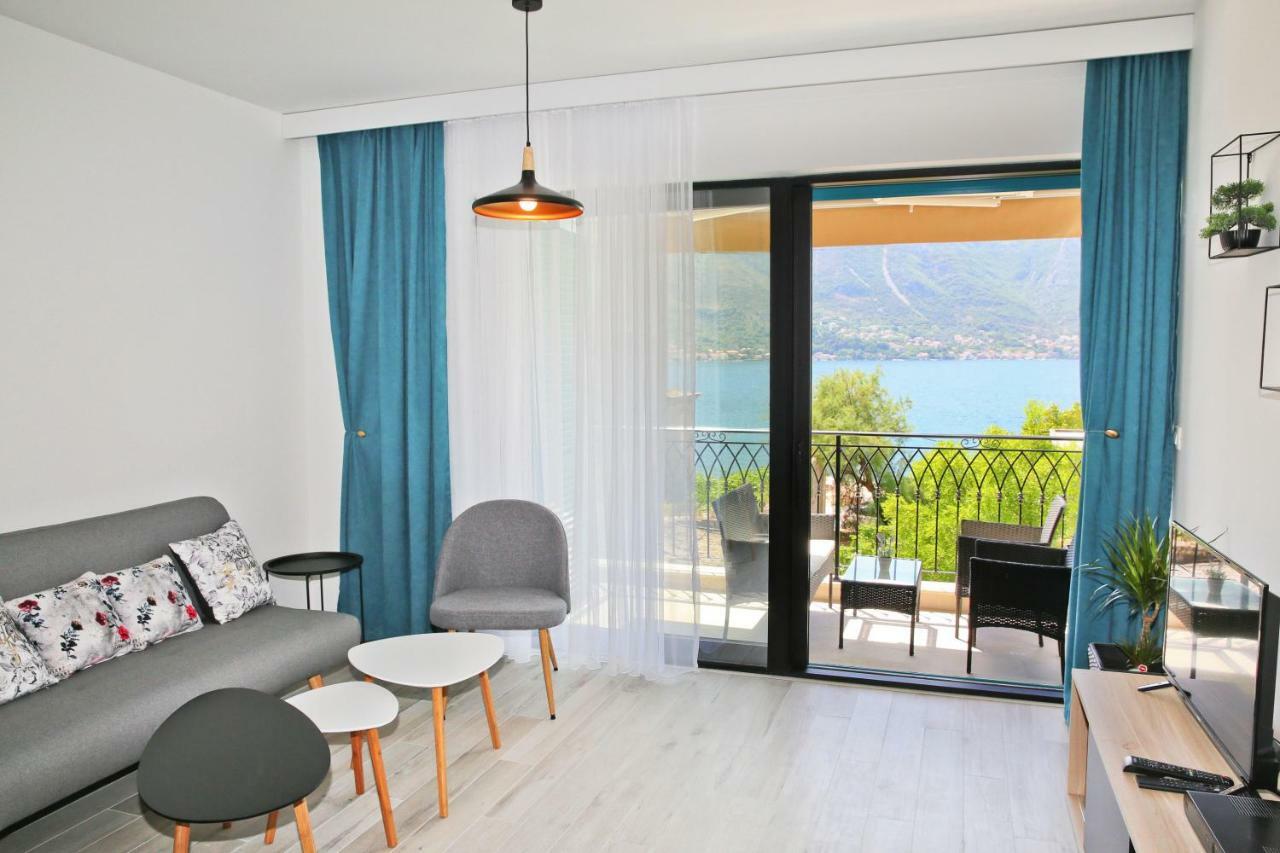 Apartments Boka Blue Dobrota Kotor Exterior foto